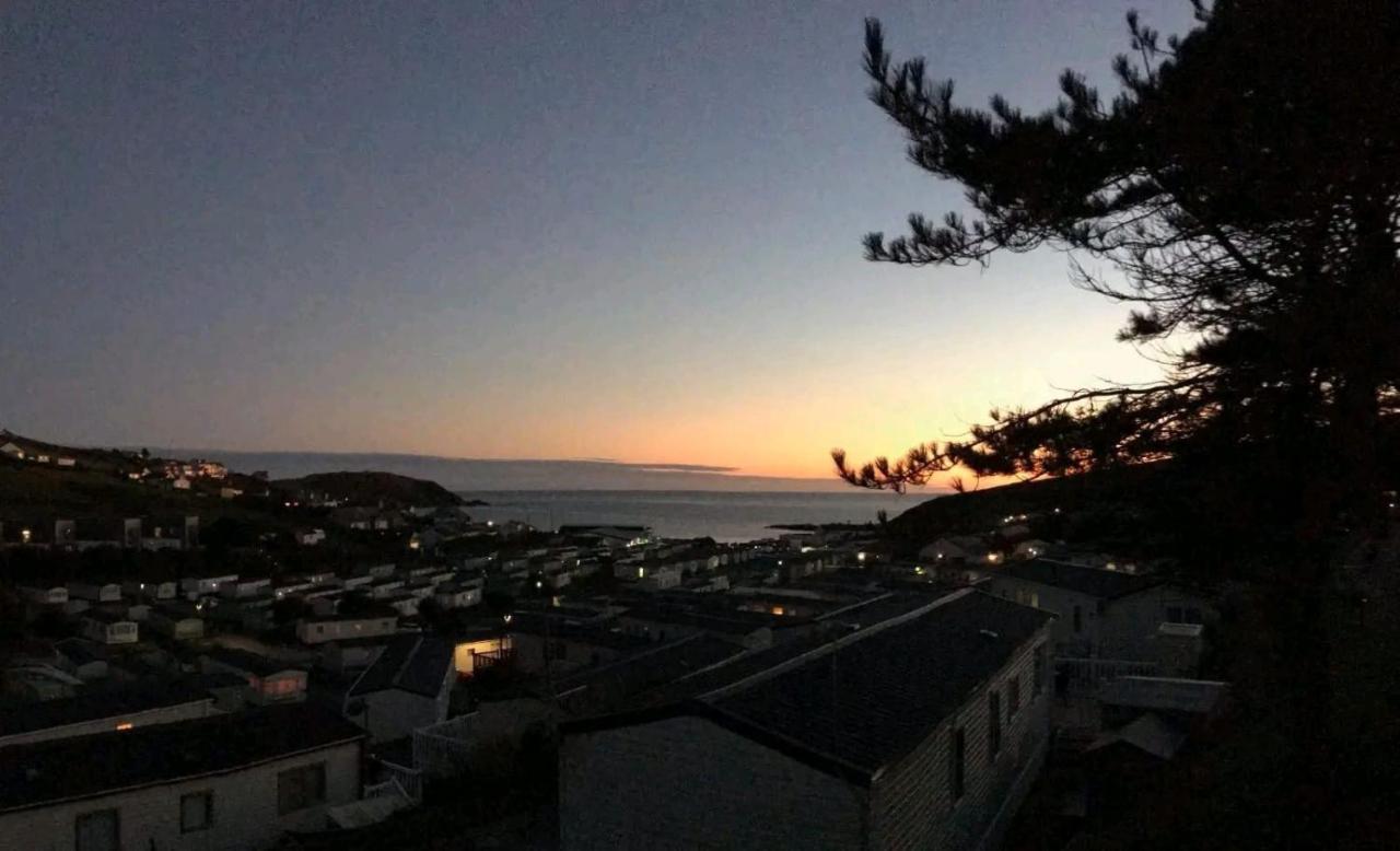 Ocean Pearl , 20 Circular , Challaborough Bay Apartment